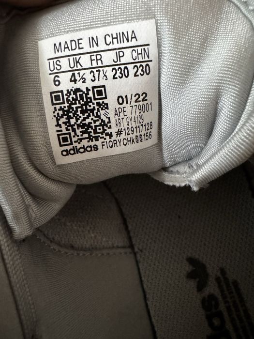 Buty adidas szare