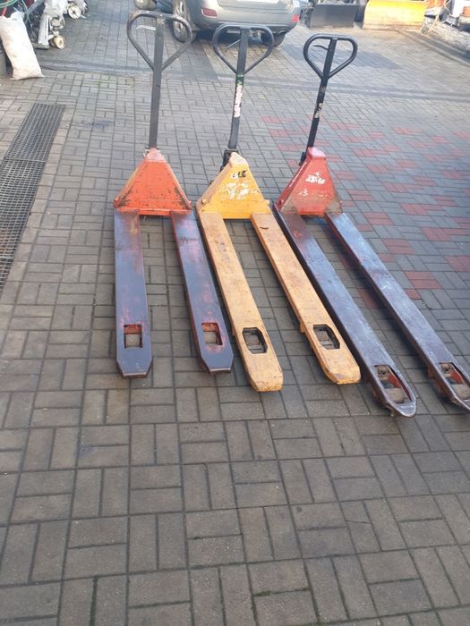 Paleciak ręczny jungheinrich