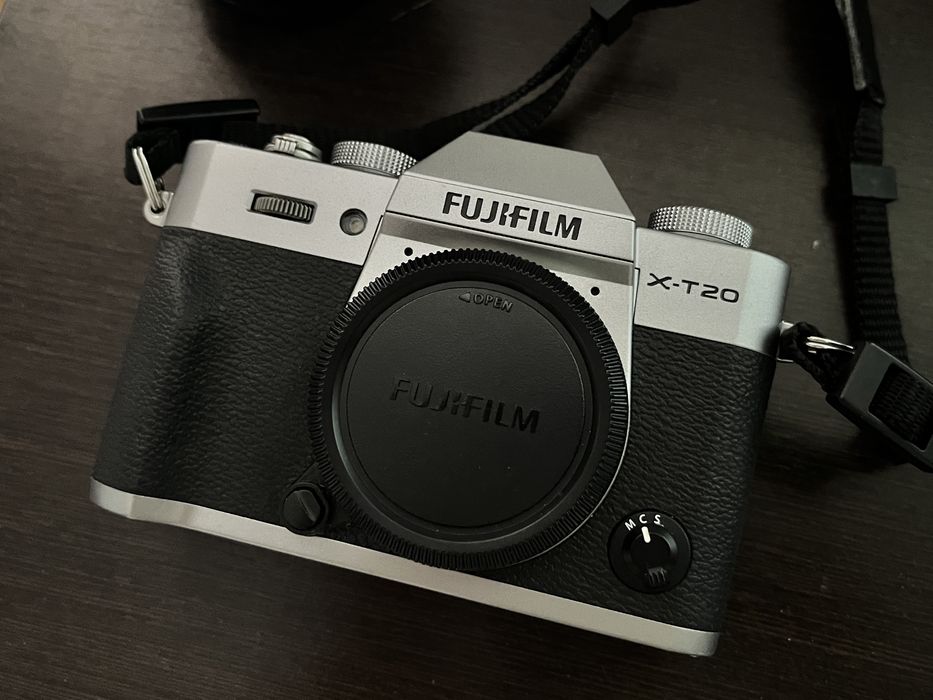 Fujifilm X-T20 + Lente 18-55mm (Kit Completo) – Excelente Estado