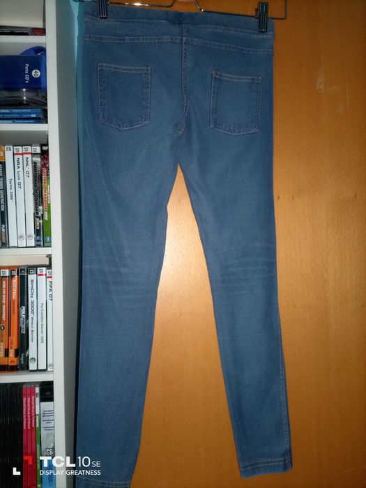 leggings de ganga e quatro leggings pretas