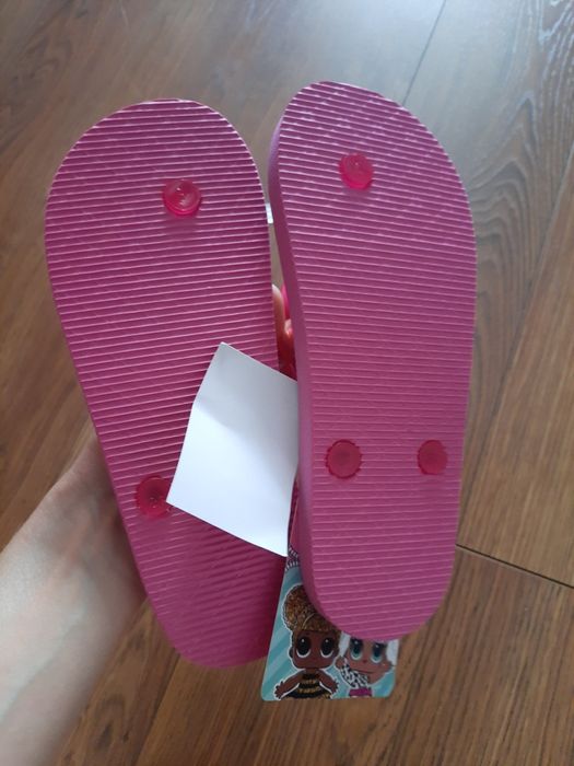 Klapki -- nowe -- r.33/34
