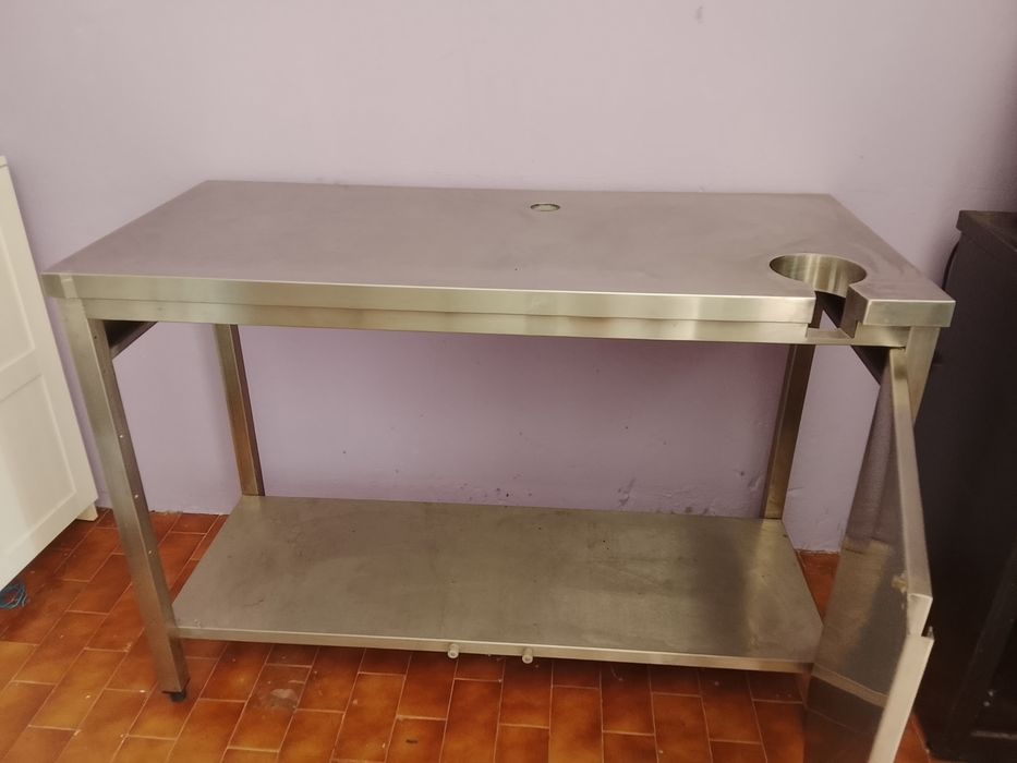 Vendo bancada de inox