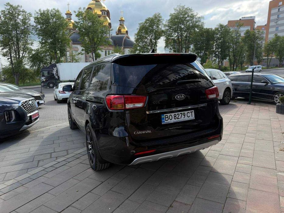 KIA CARNIVAL 2.2 дизель