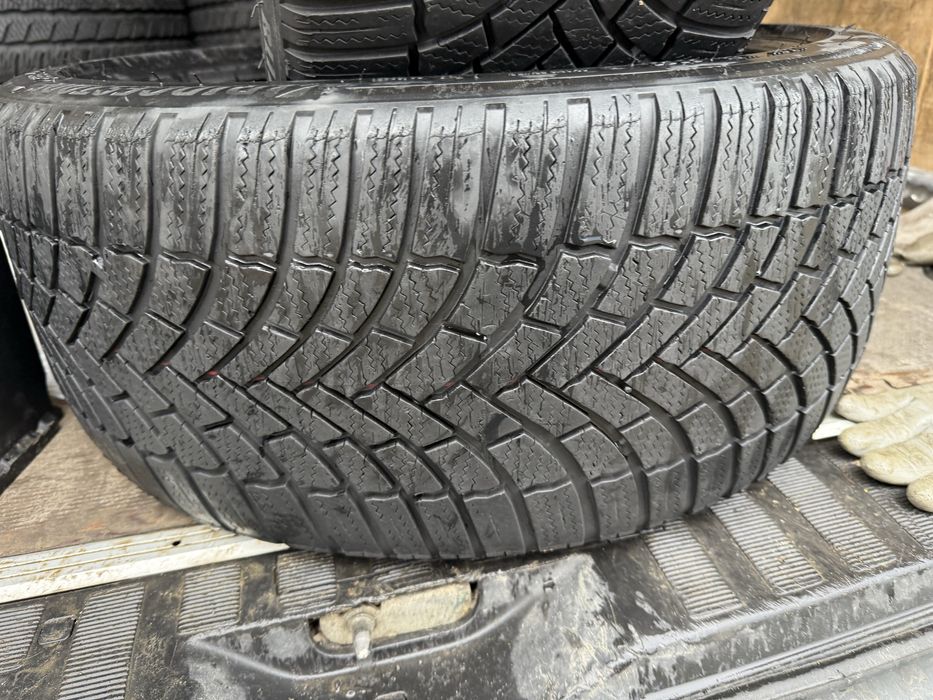 Колеса/резина/гума 235/40R19 Bridgestone