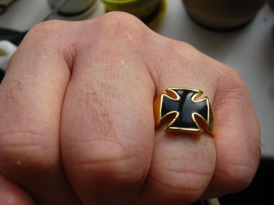 Перстень для брутальных мужчин