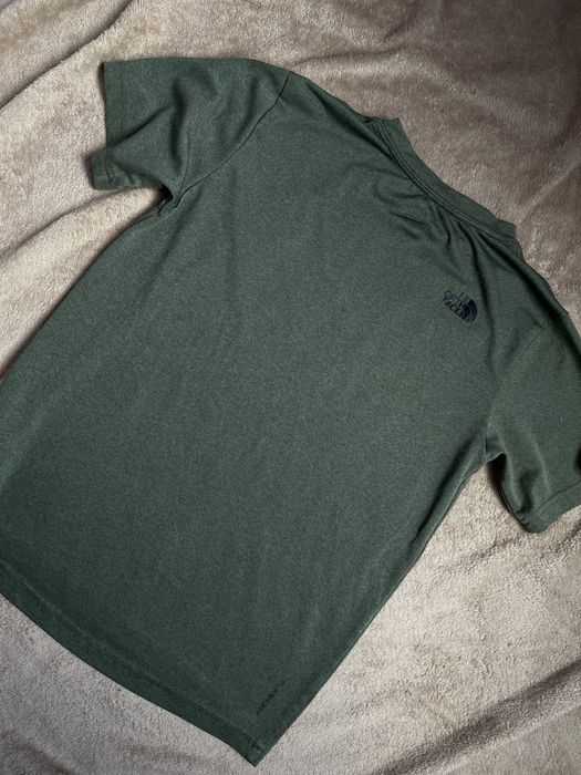 Футболка the north face