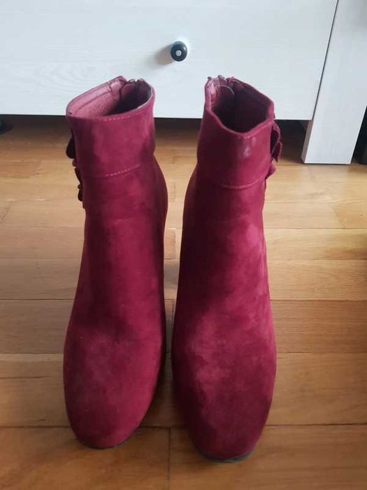Bordowe zamszowe botki