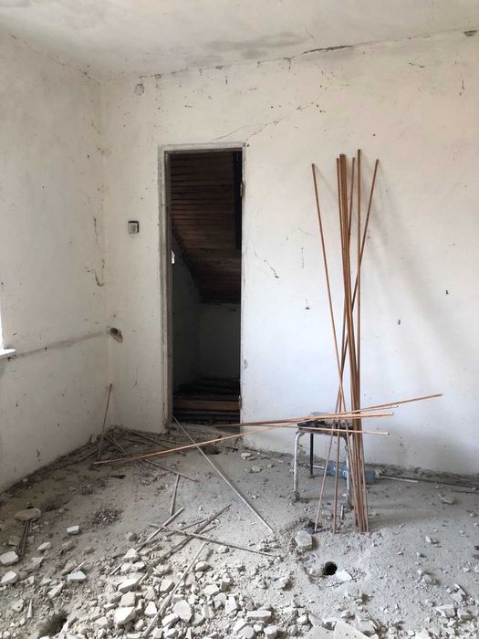 Продаж  садового  будинку