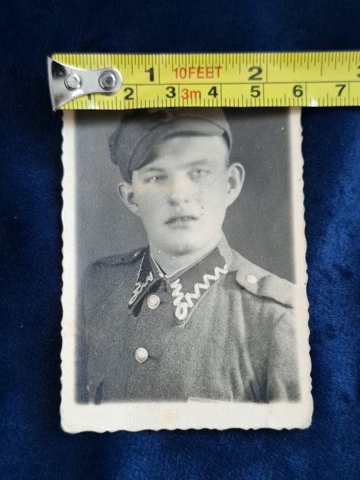 Zdjęcie żołnierza polskiego z dedykacją. Lata 40.