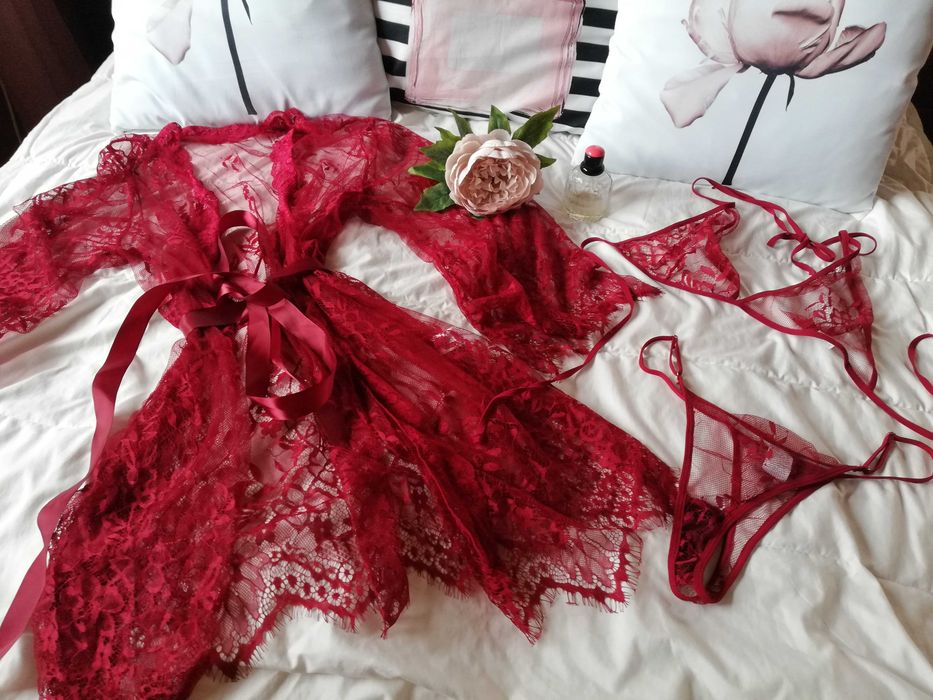 komplet bielizny stanik stringi szlafrok burgund 3-4 XL
