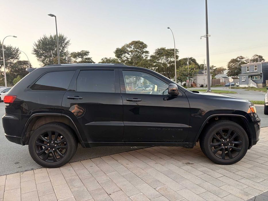 Jeep Grand Cherokee      2020