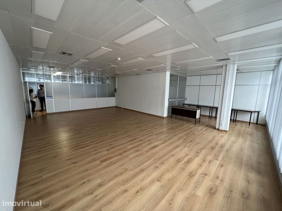 Sala de Escritórios 6101, em Setúbal de 74m2 - 11€/m2