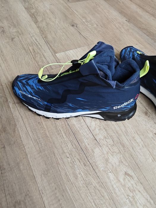 Кросівки чоловічі Warm & Tough Chill Mid M CN1845 Reebok Sport - 44.5