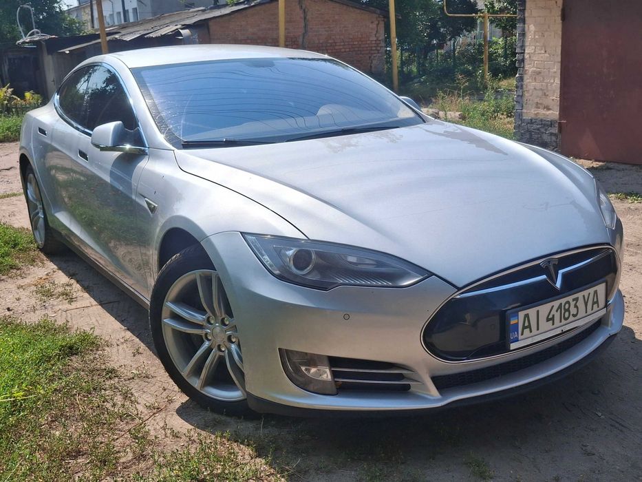 Tesla  Model  S 85