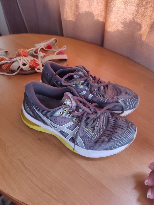 Кросівки чоловічі asics