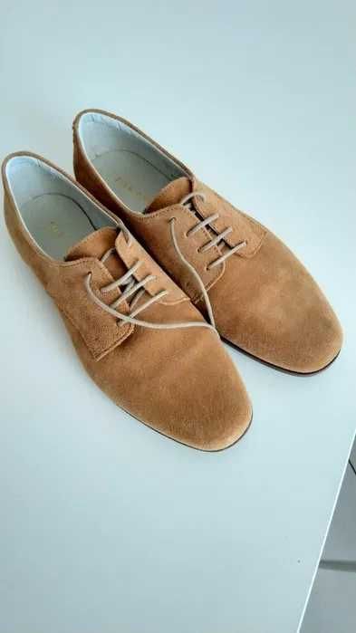 Skórzane oksfordki Pier One