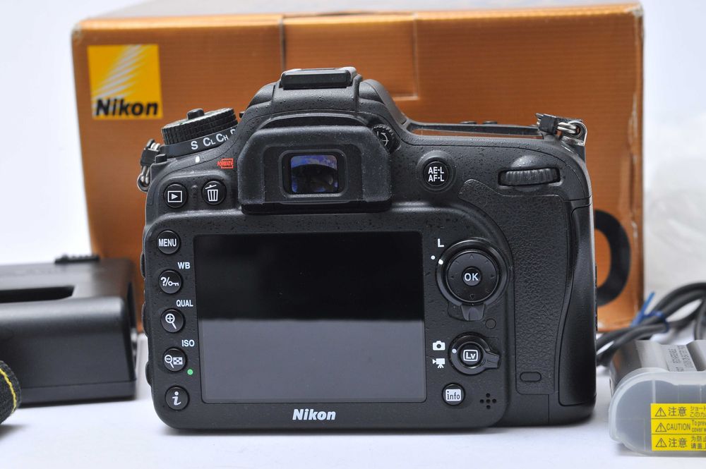 Nikon D7200 (excelente estado)