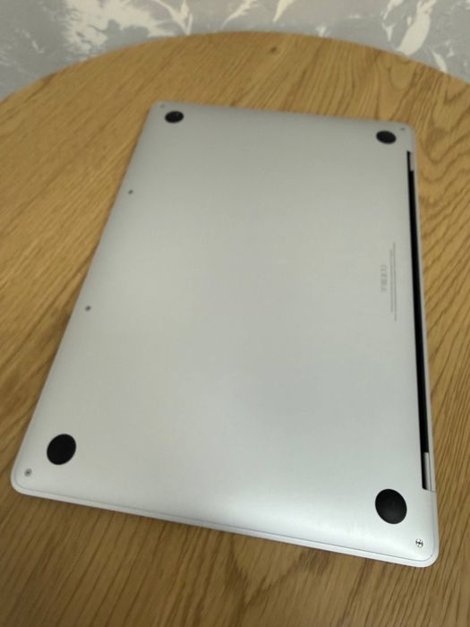 MacBook Pro 13” 2018 (i5, 8Gb, 256Gb) Акумулятор 1 цикл