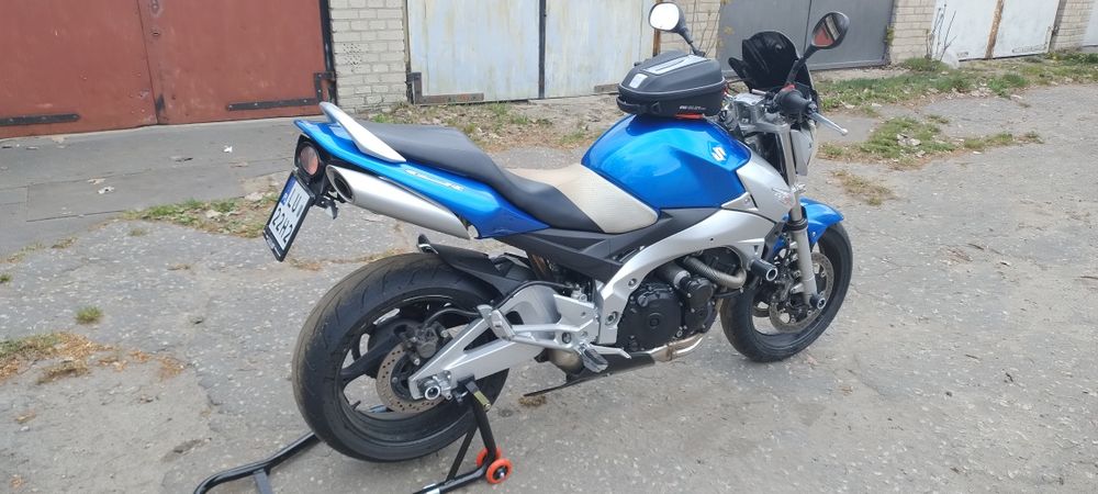 Suzuki gsr 600 gsr