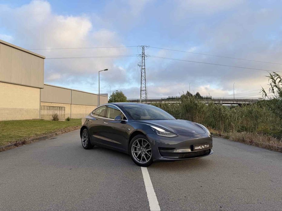 TESLA MODEL 3 standard range plus LFP