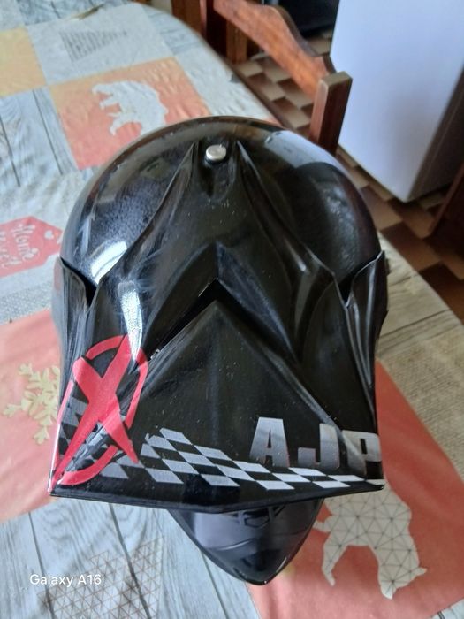 Capacete edição limitada Xutos e Pontapés