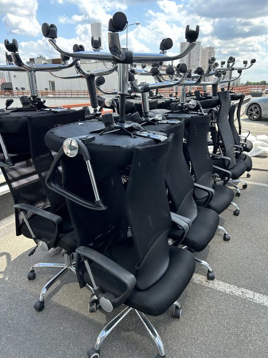 Распродаем офисную мебель