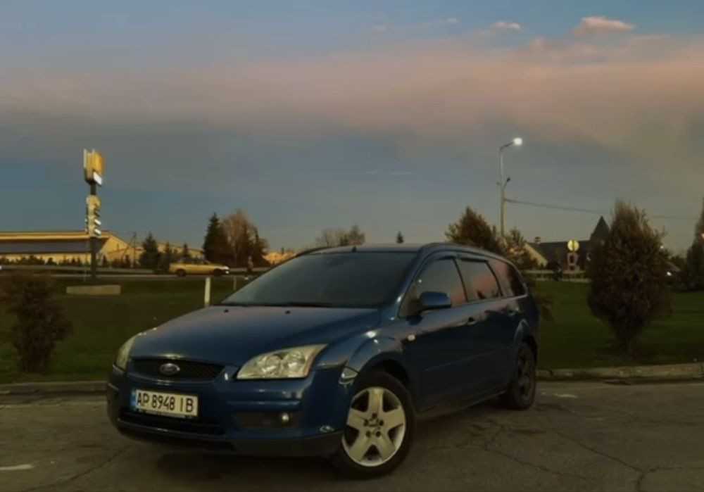 Продам форд фокус 2 или обмен на бус с моей доплатой