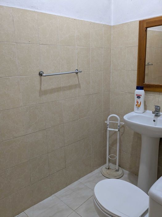 Arrendo quarto em Camarate