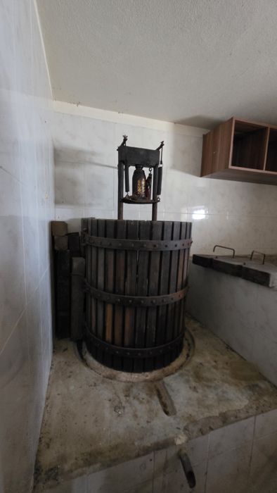 Prensa de vinho com acessórios