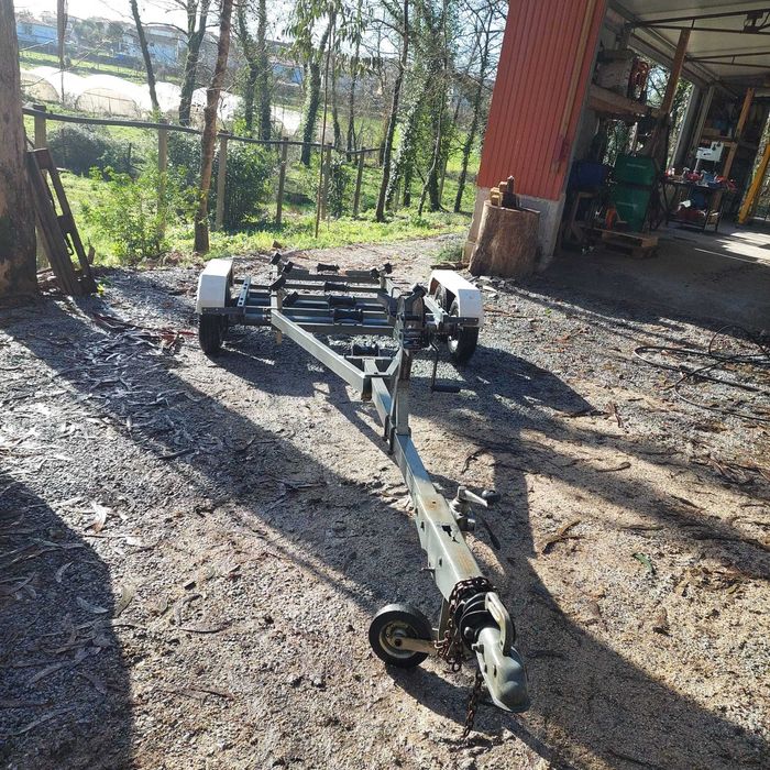 Reboque para embarcação até 5metros