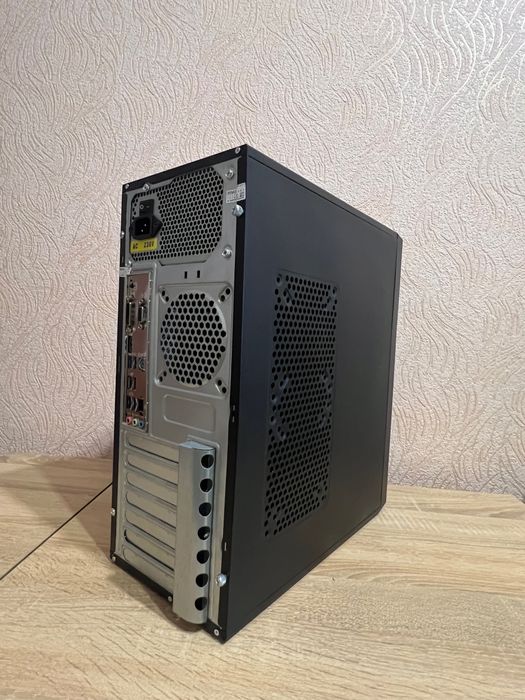 бюджетний компʼютер для ігор та навчання