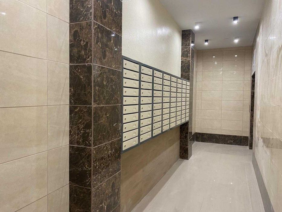 Простора двокімнатна квартира з наповненням (ремонтом)на Незалежності