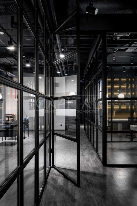 Оренда / Офіс / 160 м2 -/ вул. Князів Острозьких 32/2 / Печерський р н