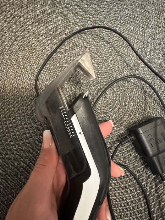 Машинка для стрижки волос Philips