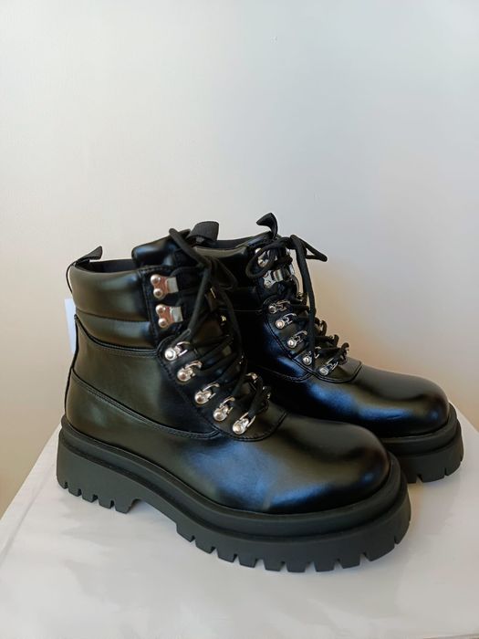 Botki sznurowane Yourturn ,unisex.