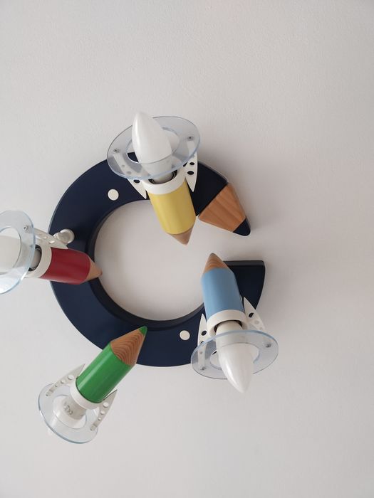 Super lampa sufitowa KREDKI dla dzieci