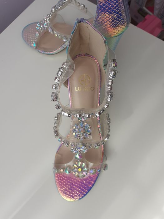 Sandały na obcasie Lu Boo 40 cyrkonie śliczne