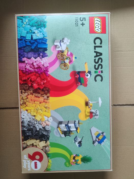 Lego Classic 11021 - 90 lat zabawy
