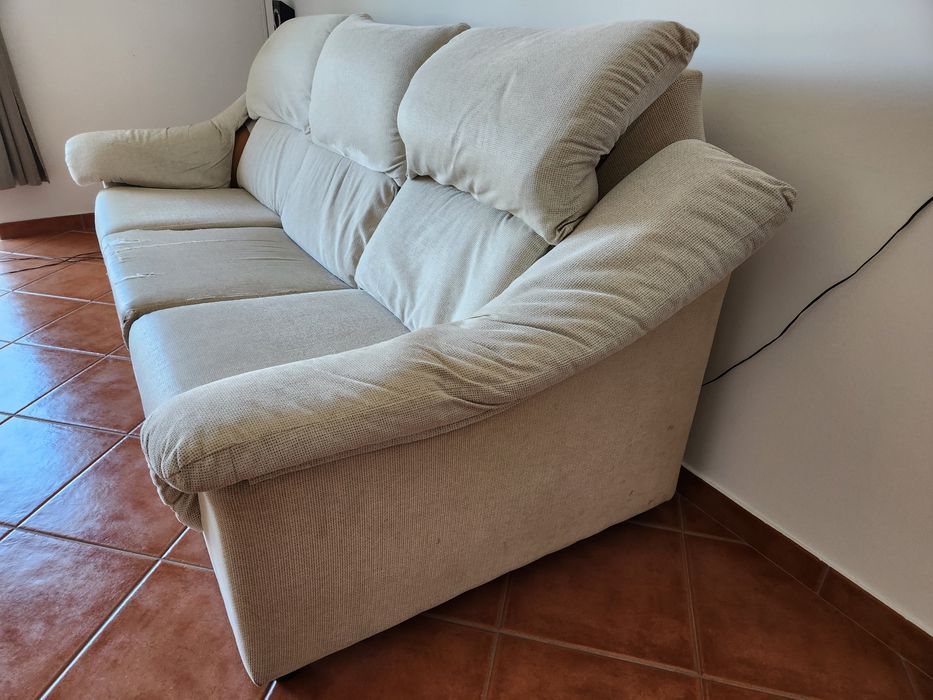 Sofá 3 lugares 230x90x90cm