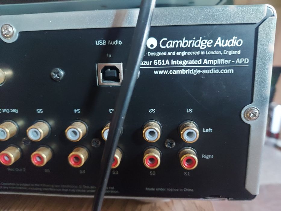 Wzmacniacz Cambridge Audio Azur 651A  stan super