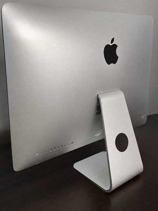 Apple iMac 27” Retina 5K Late 2015 | i5 | 8 GB RAM | 1 TB