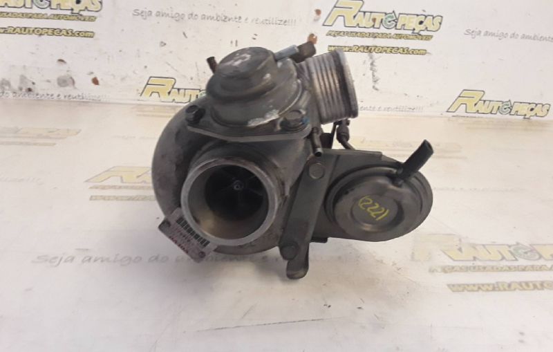 Turbo - VOLVO V40 Combi (645) | 95 - 04