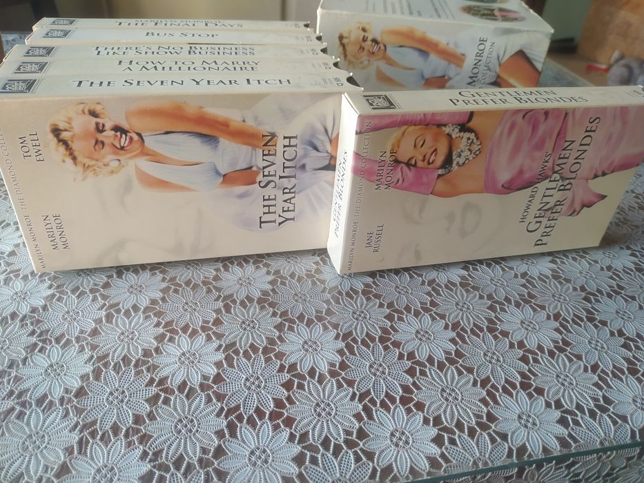 Marilyn Monroe The Diamond Collection. 6 kaset VHS.