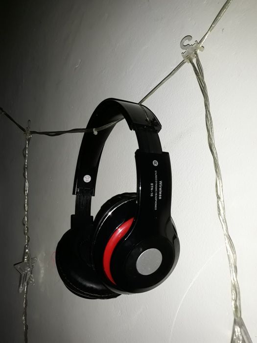 Bezprzewodowe słuchawki Bluetooth STN-13