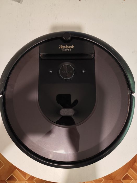 iRobot Roomba i7