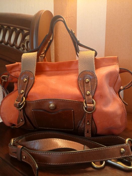 Сумка UGG  у рожевому кольорі