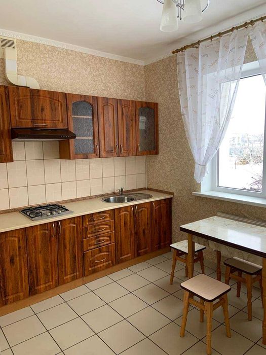 Продам будинок (таунхаус) на 4 квартири 5 соток землі