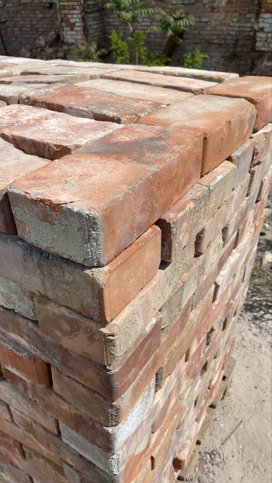 Цегла червона 5+, б/у ціла,доставка