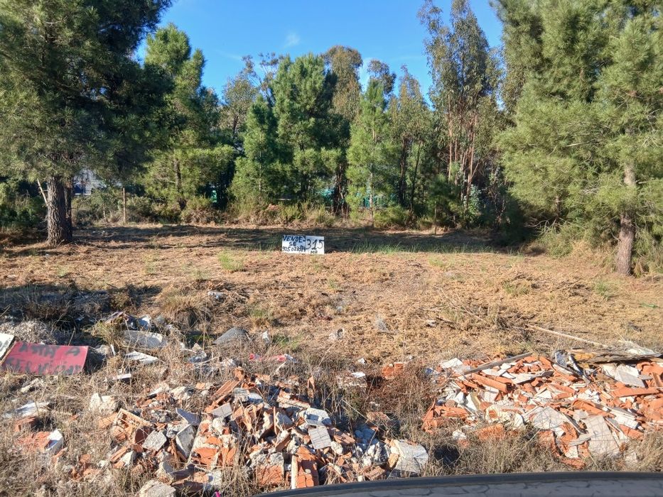 Vende_ se terreno