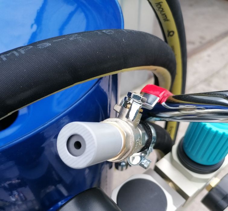 Mobilna piaskarka syfonowa piaskowanie